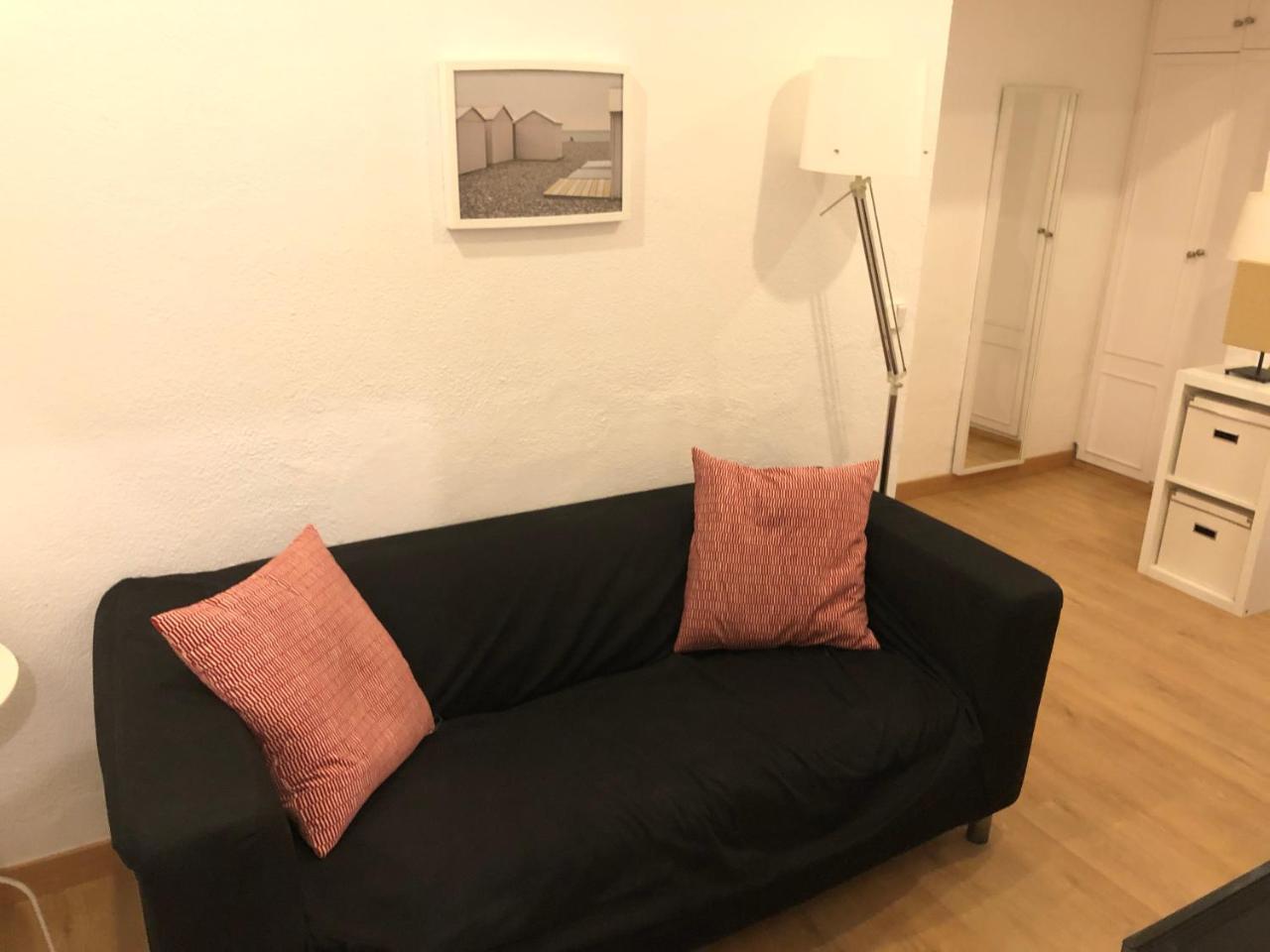 New! Apartment In Sarria Near Metro Barcelona Exterior foto