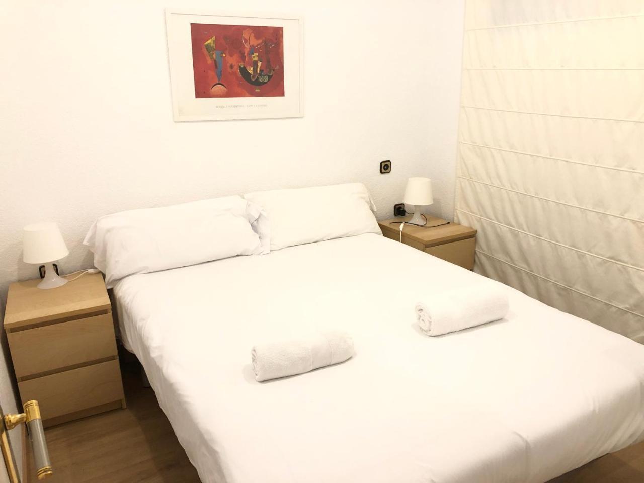 New! Apartment In Sarria Near Metro Barcelona Exterior foto